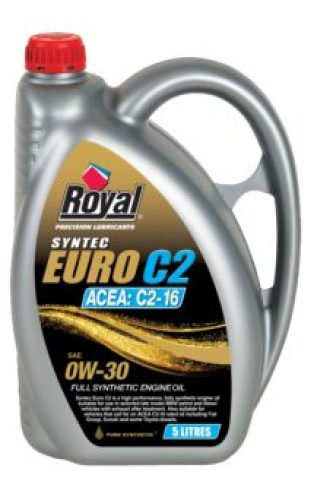 A label for full synthetic engine oil printed by Ultra Labels designed for the industrial and chemical industries.